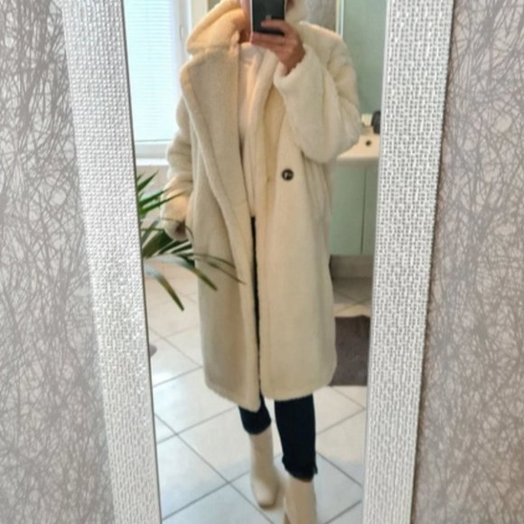 Cream Faux fur oversized button front pocket Teddy Coat - Picture 2 of 11